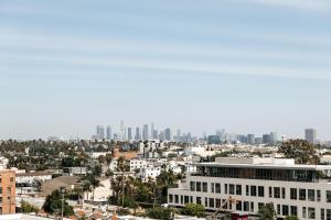 Modern Stay Hollywood
