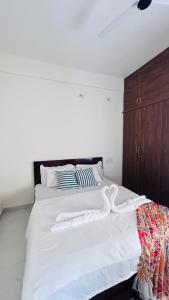 Blooming Suites