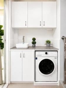 Calmella Home 2BR Airport Pickup Beach 5 Min