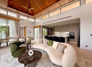 Luxury 4 Bedroom Villa -Botanica Forestique