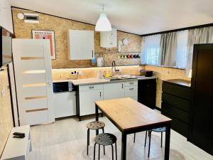 CzarnyBursztyn DOMEK nr 1