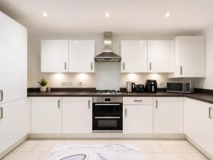 Cozy Relaxing Rooms for NHSstaff, Care Workers & Professionals