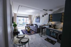 Luxe Ghandi District