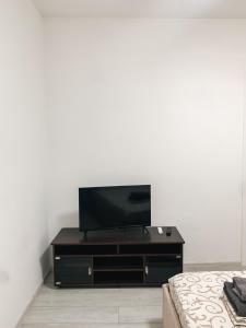 Apartment Domovik Кирила і Мефодія 11 2