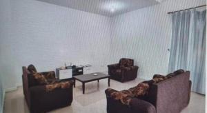 OYO HOME 90769 Flo Inn Homestay Bsi