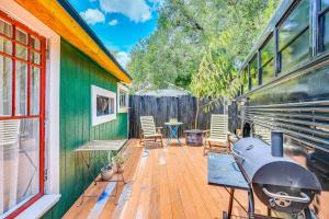 Grill & Porch! Extended Escape, 2 Mi to Ybor City