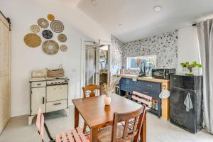 Grill & Porch! Extended Escape, 2 Mi to Ybor City