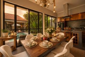 3BR Pavilion Pool Villa, Central Canggu by Nusa Havens