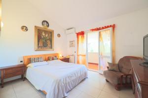 Villa immersa nel verde del parco del San Bartolo