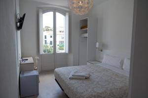 Double or Twin Room with Terrace room in Hostal Marina Cadaqués