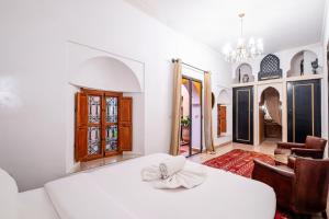 Riad Azura & Rooftop