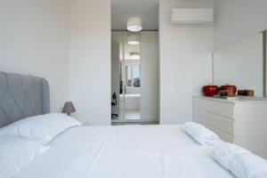 MaisonNova Deluxe 1
