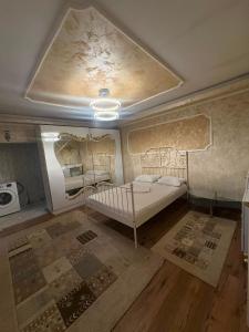 Iris Room