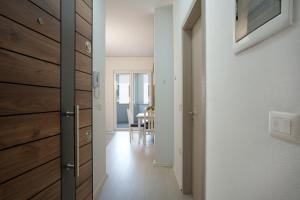 MaisonNova Deluxe 2