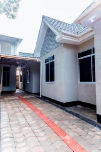 Paki Hotels view & apartments