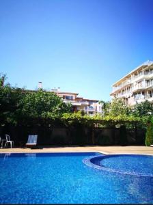 Modern & Fully Equipped Apartment- Stylish Comfort