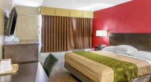 Econo Lodge Shorewood