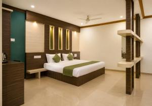 Hotel Vijaya Suites