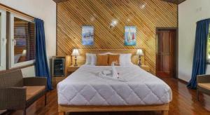 Roatan Yacht Club