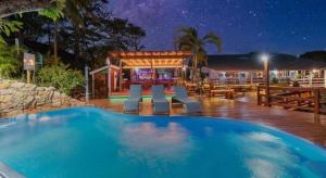Roatan Yacht Club