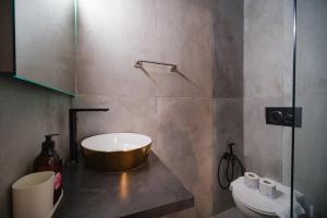Trident Suite by BuddyRent