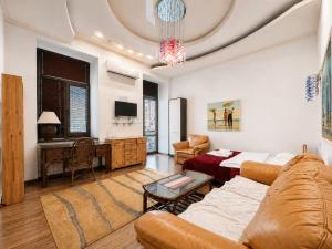 Home Hotel Apartments on Kontraktova Ploshcha
