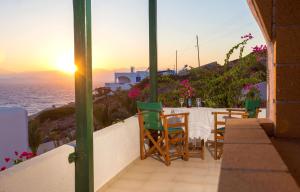 Pahivouni Studios & Suites Donousa-Island Greece