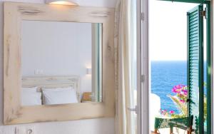Pahivouni Studios & Suites Donousa-Island Greece