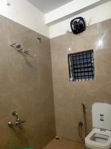 3bhk room 1ac 2non ac 2batroom