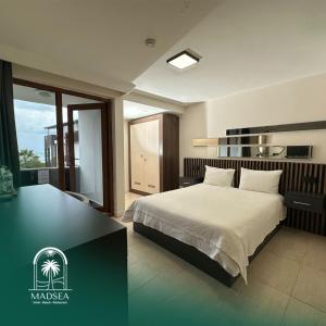 Mad Sea Beach Hotel