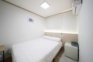 J5 Hostel