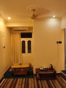 Mahadev Bhavan