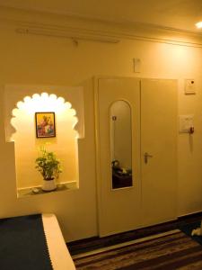 Mahadev Bhavan