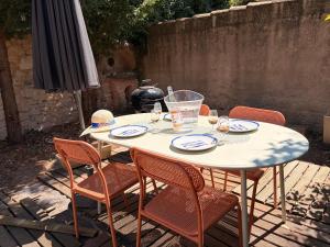 Maisonnette avec jardin privé au coeur du Luberon