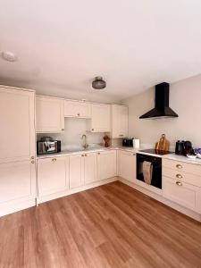 Flat 3 - Dolphin House