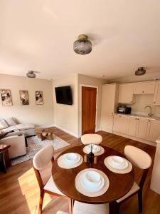 Flat 3 - Dolphin House