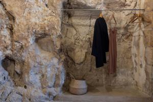 The Stone Raven - Yellow Cave