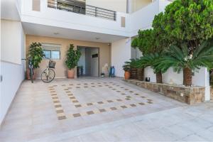 Lougio Apartment
