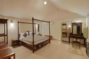 Yatra Desert Camp & Resort