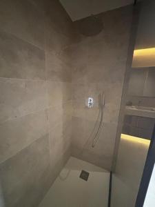 Moja Laguna-Beachside Apartment