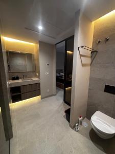 Moja Laguna-Beachside Apartment