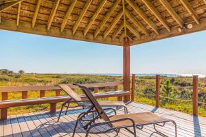 Villa with Private Beach Access Pool Hot Tub Free WiFi & Private WD
