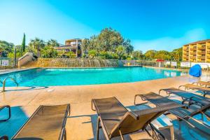 Villa with Private Beach Access Pool Hot Tub Free WiFi & Private WD