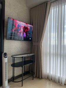 San Lorenzo Place Serviced Apartment by THM