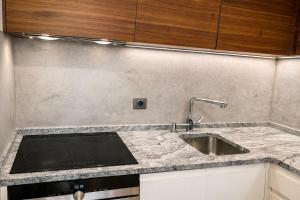 Luxury 65m Residence Apartment - private Terrace