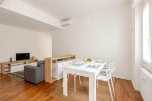 Zero Stress - Park & Ride - Private Parking Included, close to Metro to Duomo, Stadio San Siro