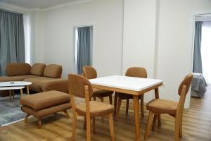 Corner Apartments 106