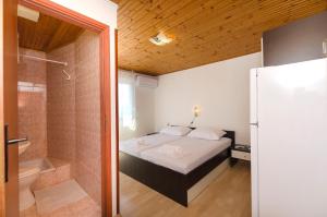 Apartments and Rooms Jengic