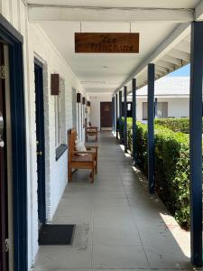 Big Pine Motel
