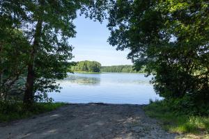 Domek dwóch jezior z jakuzzi, Chojno pojezierze Brodnickie